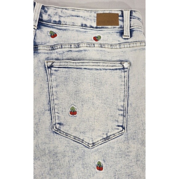 Judy Blue Denim Shorts Embroidered Cherries Distressed Stonewashed Plus Size 1XL - Picture 9 of 16